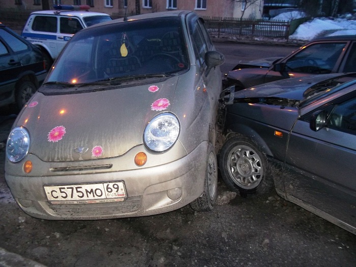 За выходные на дорогах Тверской области пострадали 11 человек