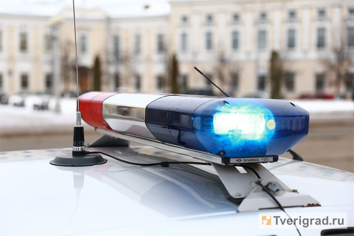 Двое взрослых и маленький ребенок пострадали в аварии на улице Бориса Полевого в Твери