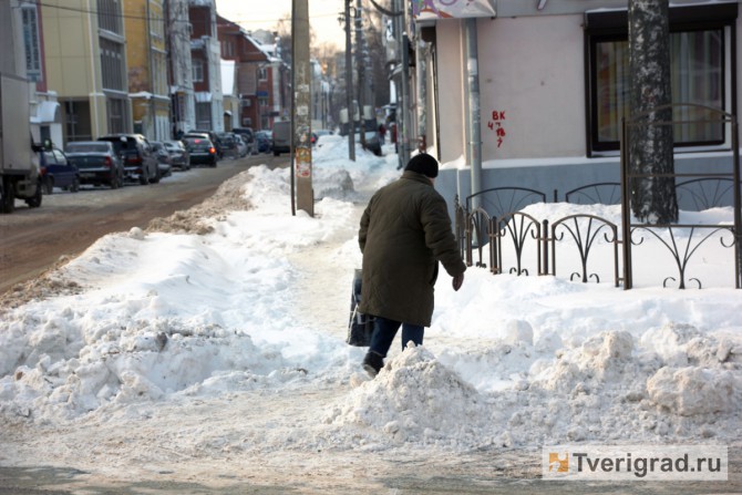 Снег на дорогах Твери