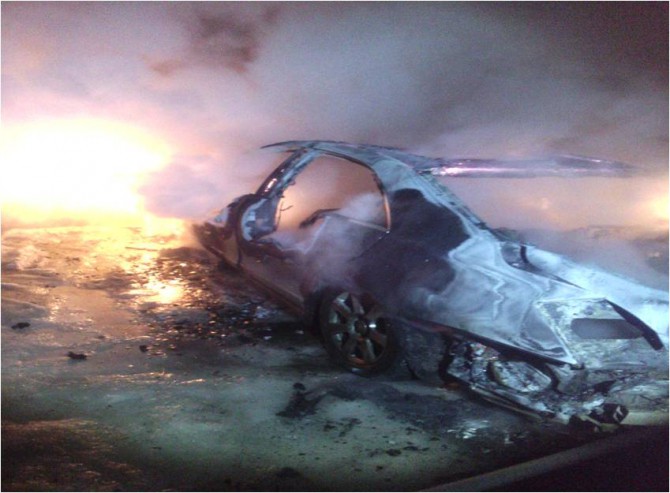 В Твери сгорел автомобиль премиум-класса
