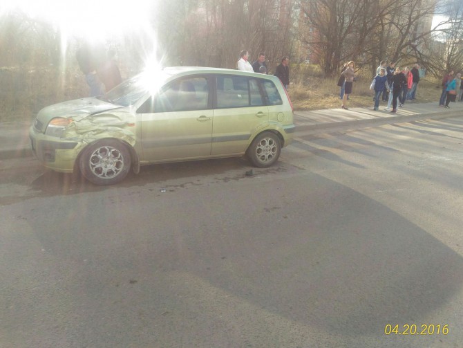 В Твери на тротуаре сбили двух детей