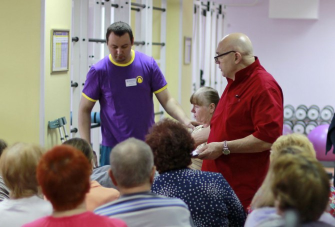 Основатель современной кинезетерапии Сергей Бубновский провел диагностический тренинг для жителей Твери