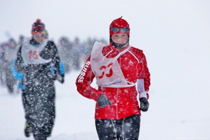 Влада Тарасова покорили марафон по льду Байкала