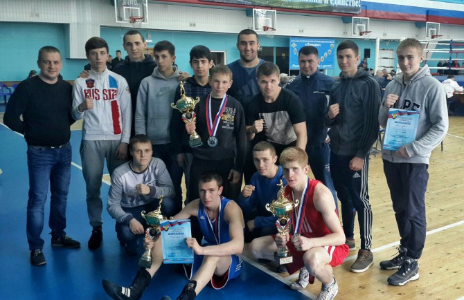 Тверская команда с наградами первенства ЦФО