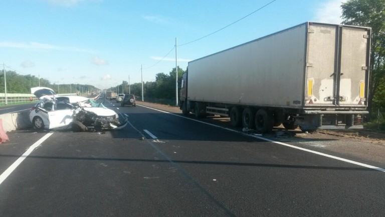 В Торжокском районе из-за уснувшего водителя пострадала пассажирка