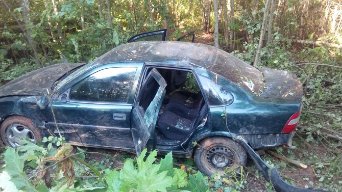 В Сандовском районе ищут водителя, который бросил мертвого пассажира на месте ДТП