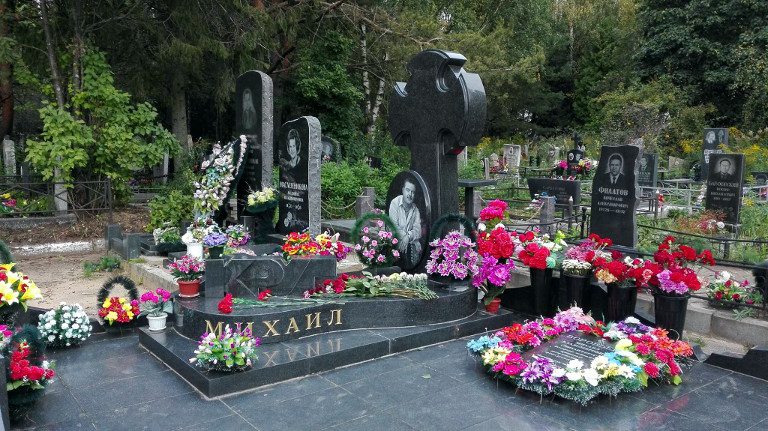 Могила Михаила Круга на Дмитрово Черкасское кладбище