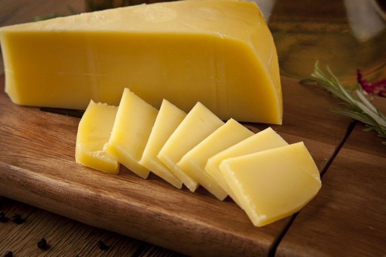 Фальсифицированный сыр обнаружен в детском лагере в Тверской области