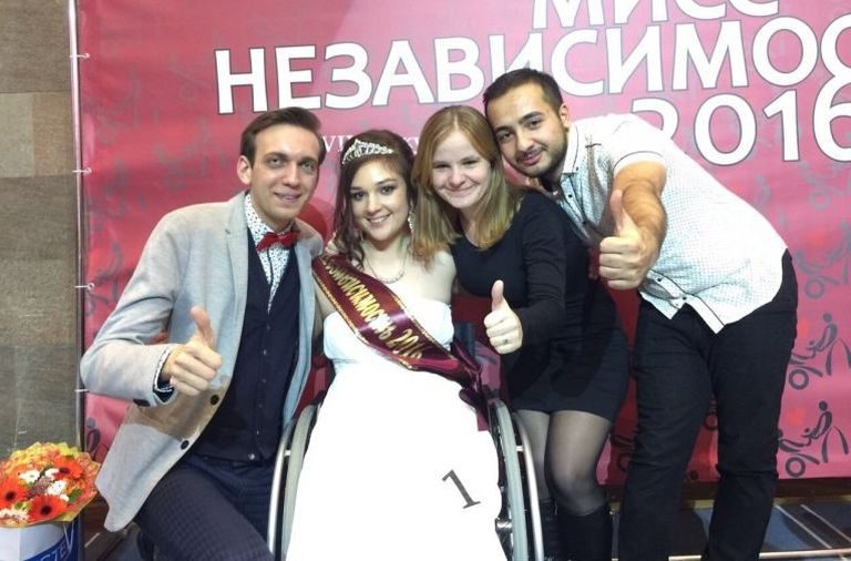 Елена Семакина с друзьями