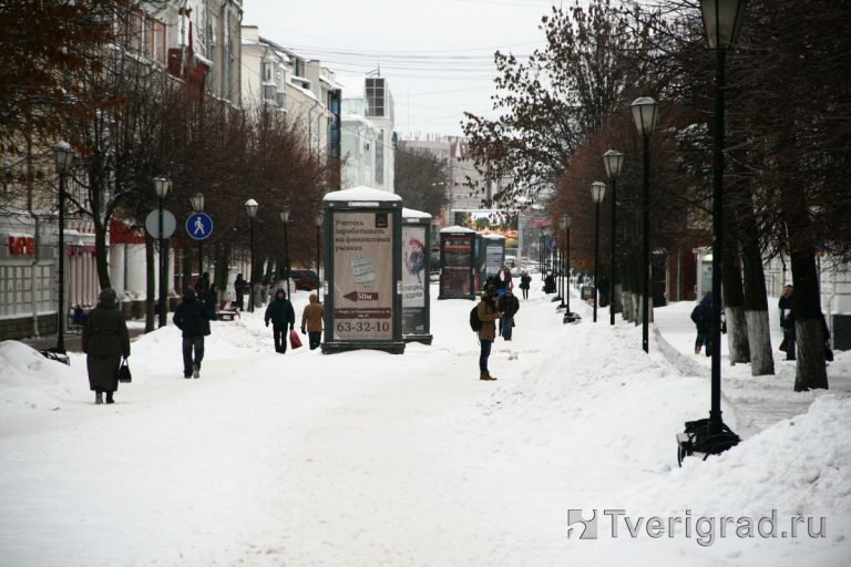 Нечищенной осталась и главная пешеходная улица Твери