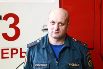 Командир отделения прапорщик внутренней службы Сергей Зиновьев