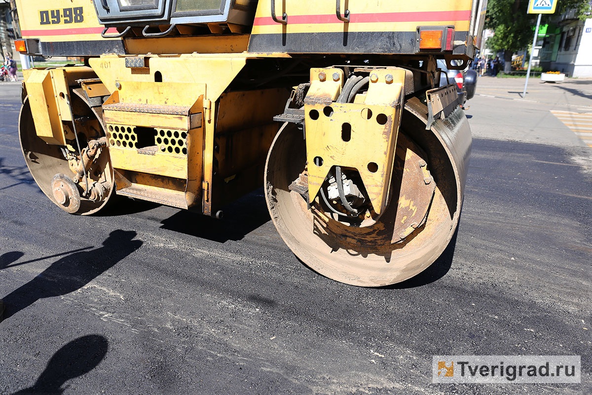 Рабочие приступили к ремонту автодороги «Тверь - Кимры»
