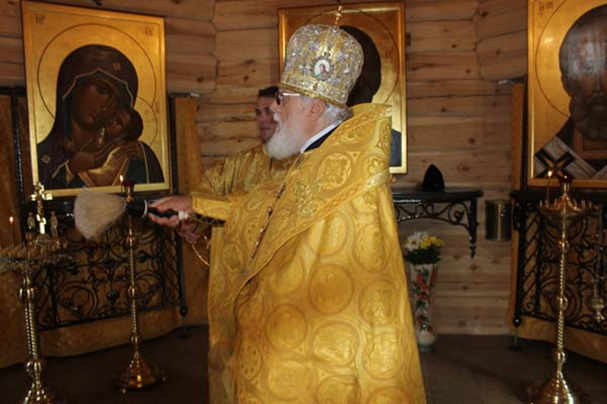 В Твери митрополит Виктор освятил часовню для родственников осужденных