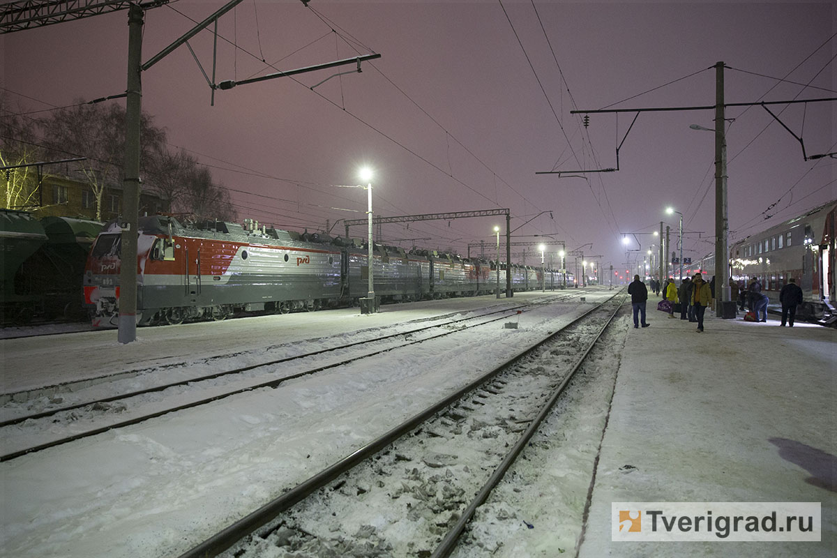 Стала известна причина задержки поездов в Тверской области