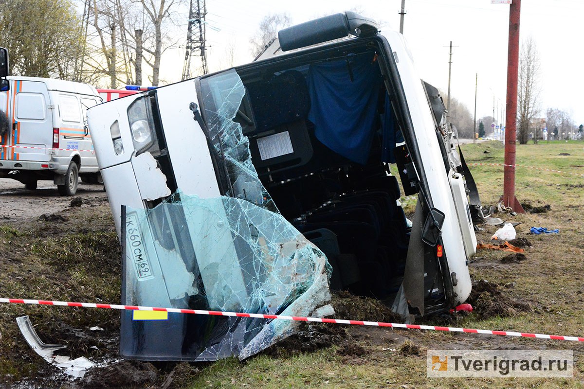 В Твери в больнице скончался еще один пострадавший в автокатастрофе под Торжком