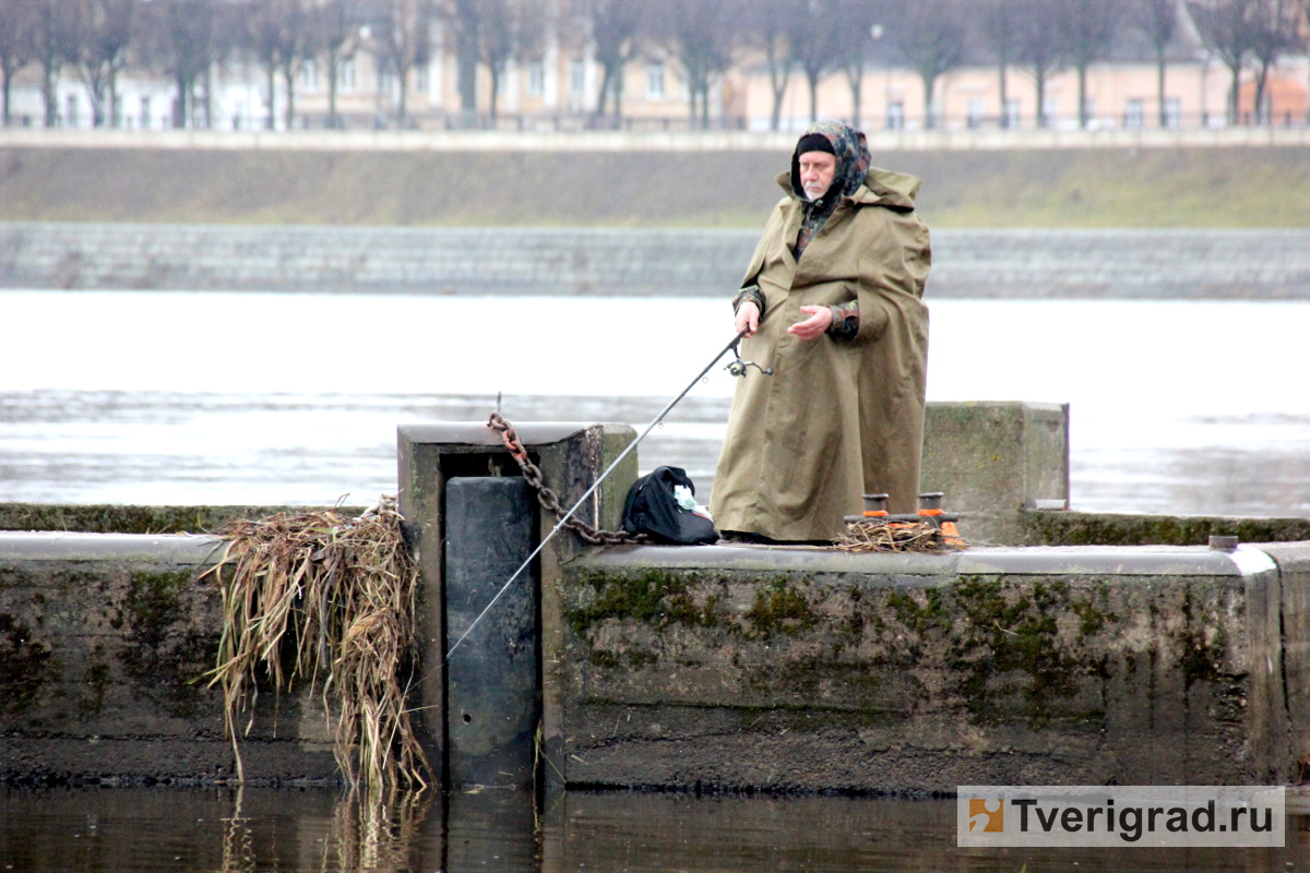 Рыбаки со всей страны посоревнуются за автомобиль в Тверской области