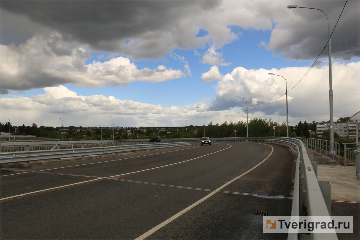 Трафик движения по трассе М-11, проходящей через Тверскую область, в июле вырос на треть