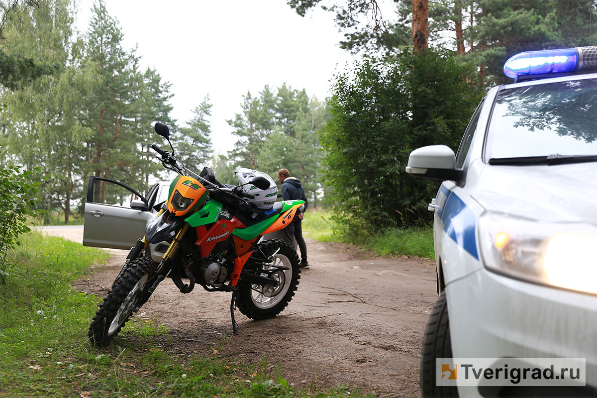 В Тверской области водитель грузовика, сбивший мотоциклиста, на два года отправился в колонию