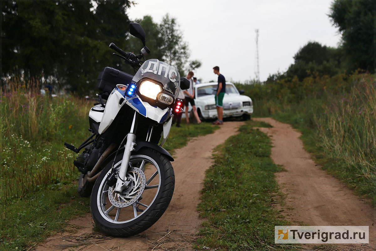 В Тверской области гаишники задержали пьяного мотоциклиста