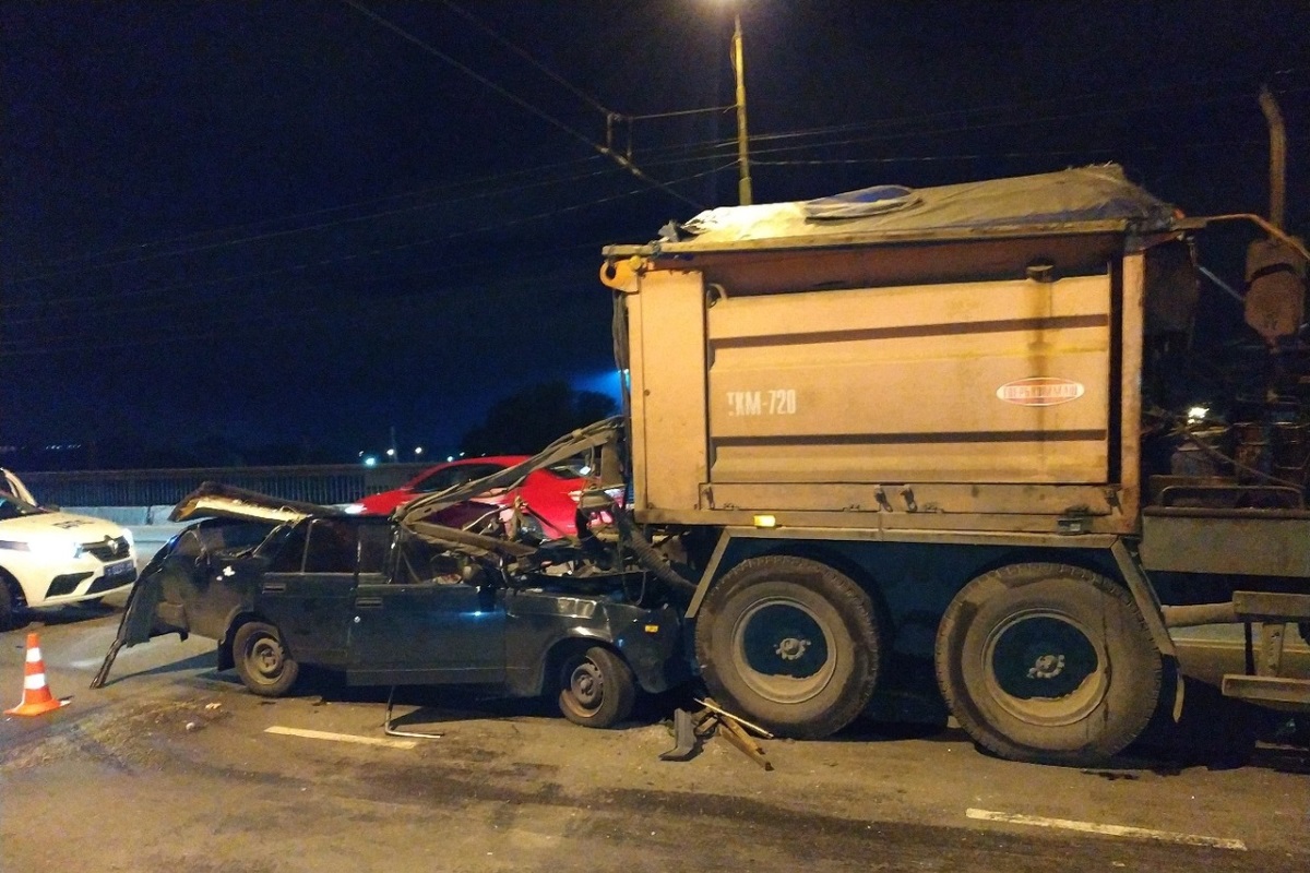 Водитель, по вине которого на Южном мосту в Твери погиб работник МУП «ЖЭК», отделался штрафом