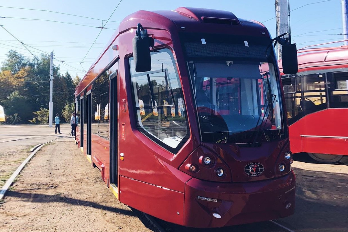 «Городская звезда» для Татарстана: в столице Казани презентовали трамвай, произведённый в Твери