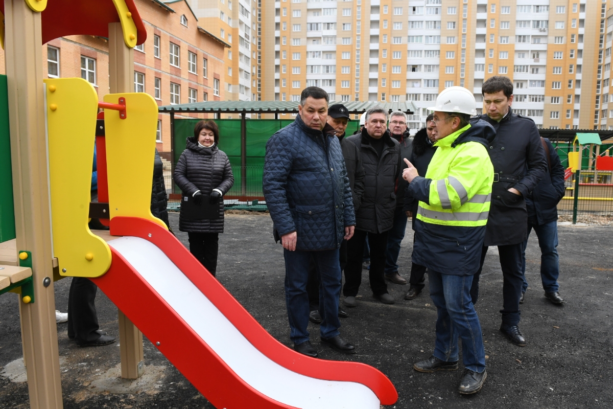 Готовность — 70%: губернатор побывал на стройплощадке детсада в тверском микрорайоне Южный