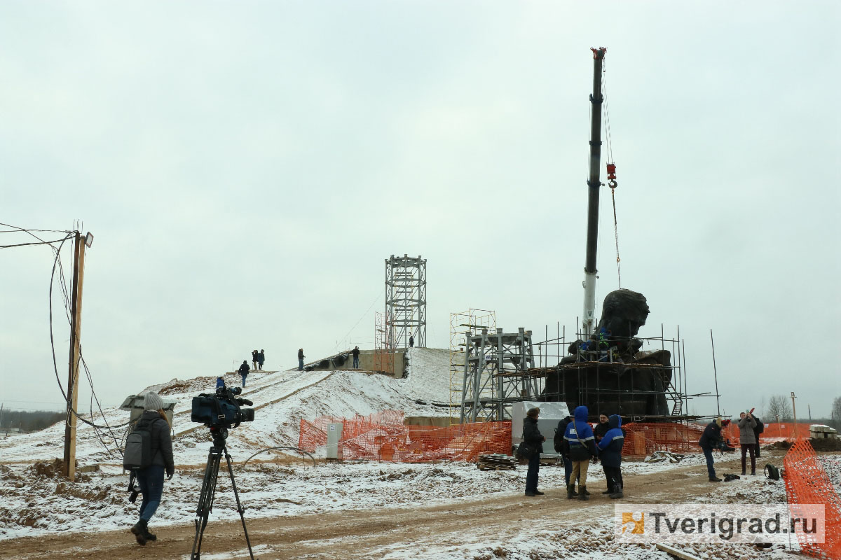 Народный артист СССР Василий Лановой пообещал приехать на открытие Ржевского мемориала Советскому солдату