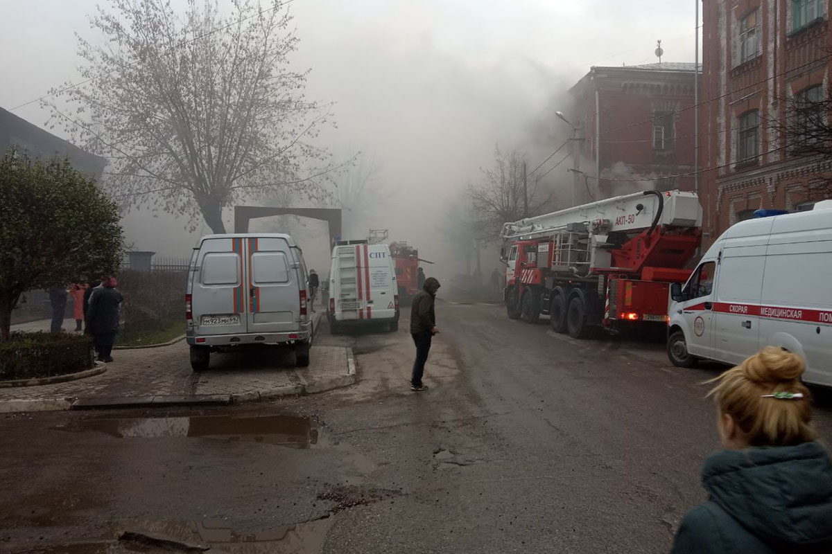 Губернатор поручил оказать всю необходимую помощь жильцам сгоревшей «морозовской казармы» в Твери