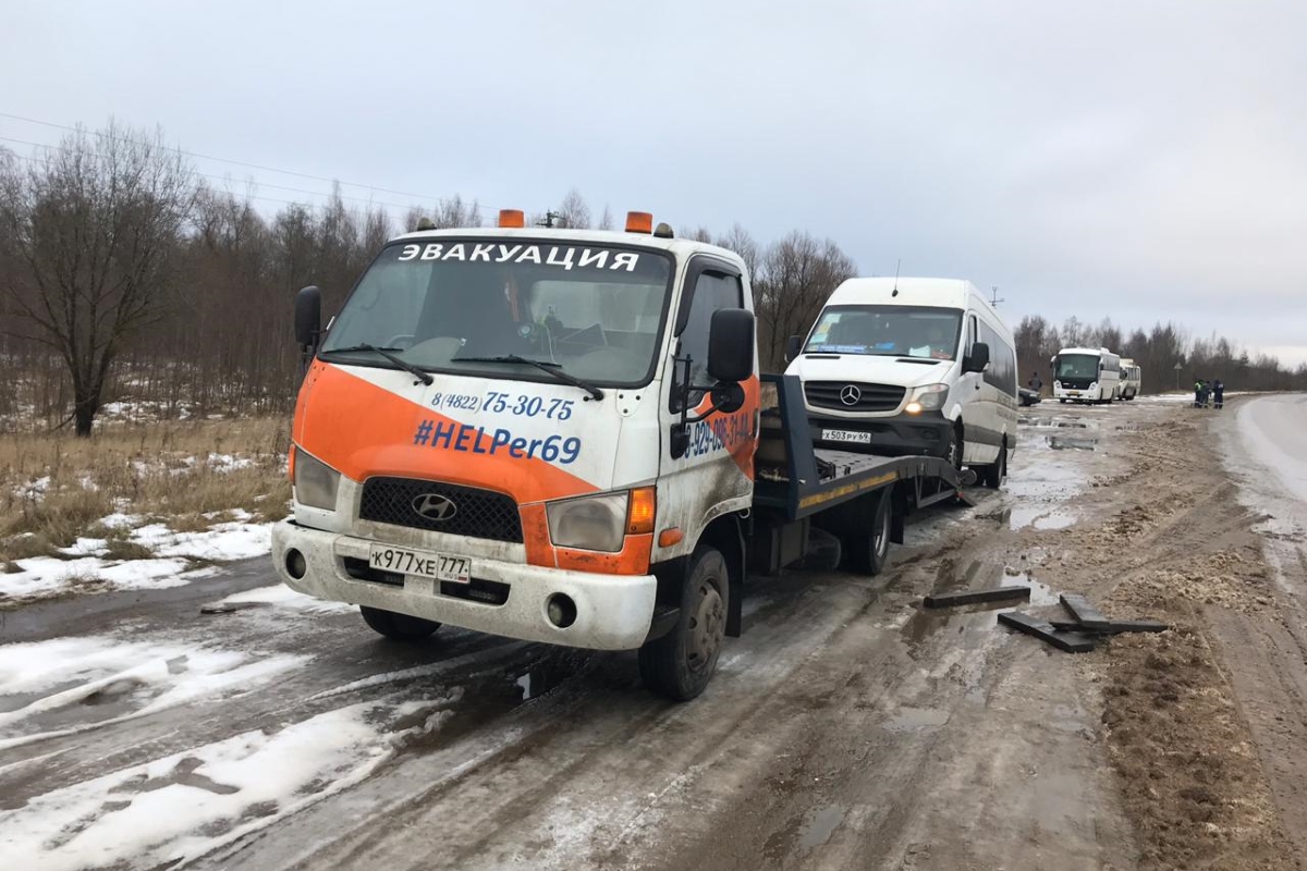 В Тверской области восемь водителей «заказных» автобусов перевозили пассажиров с нарушениями