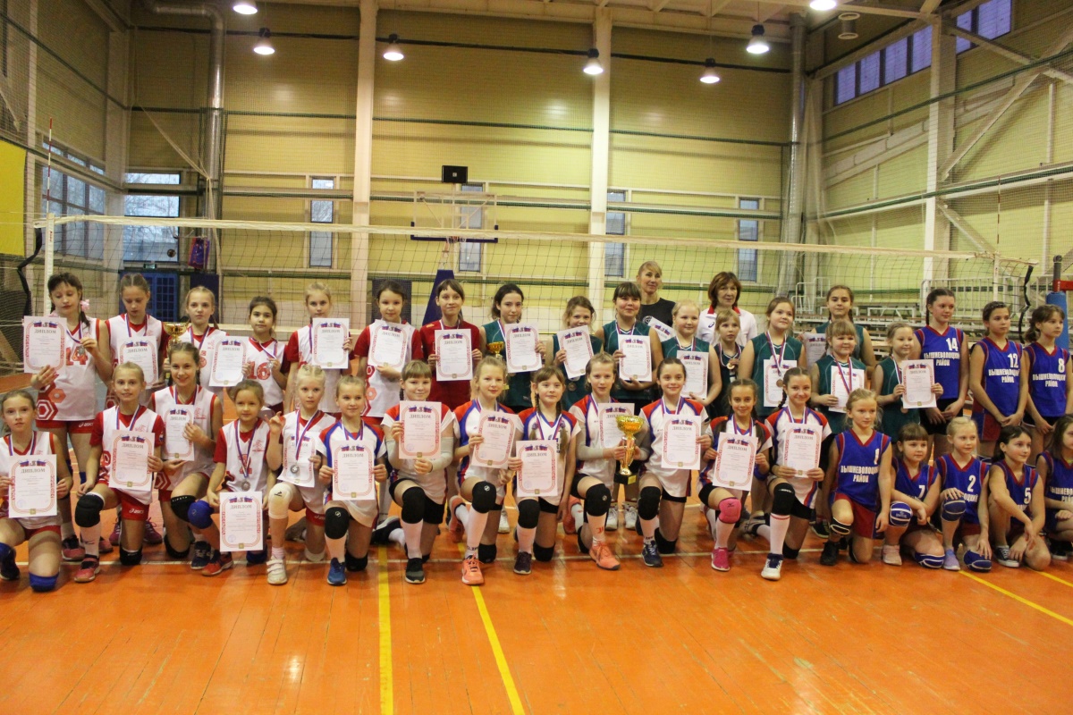 Девушки из Бежецка и юноши из Твери стали победителями Кубка губернатора по волейболу