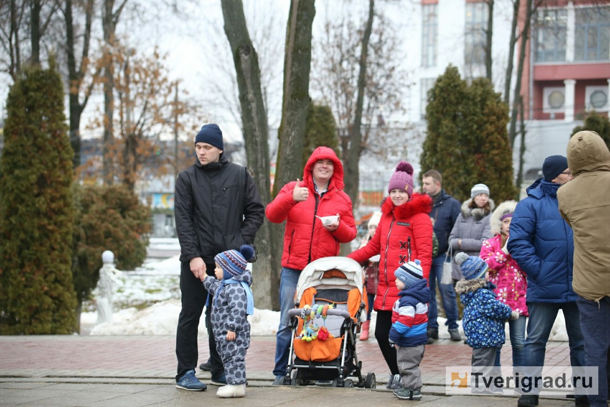 В Тверской области официально утвердили инициативы губернатора по поддержке института семьи