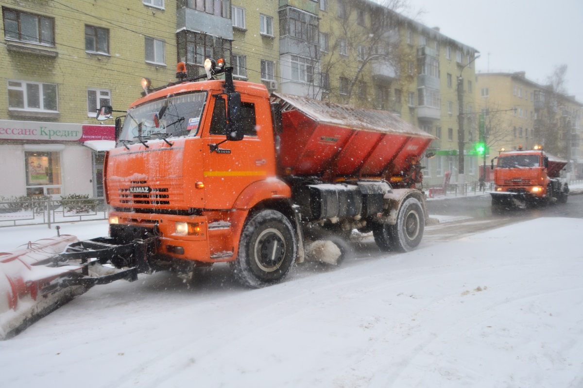 В новогодние праздники на улицах Твери будут работать до 40 единиц снегоуборочной техники