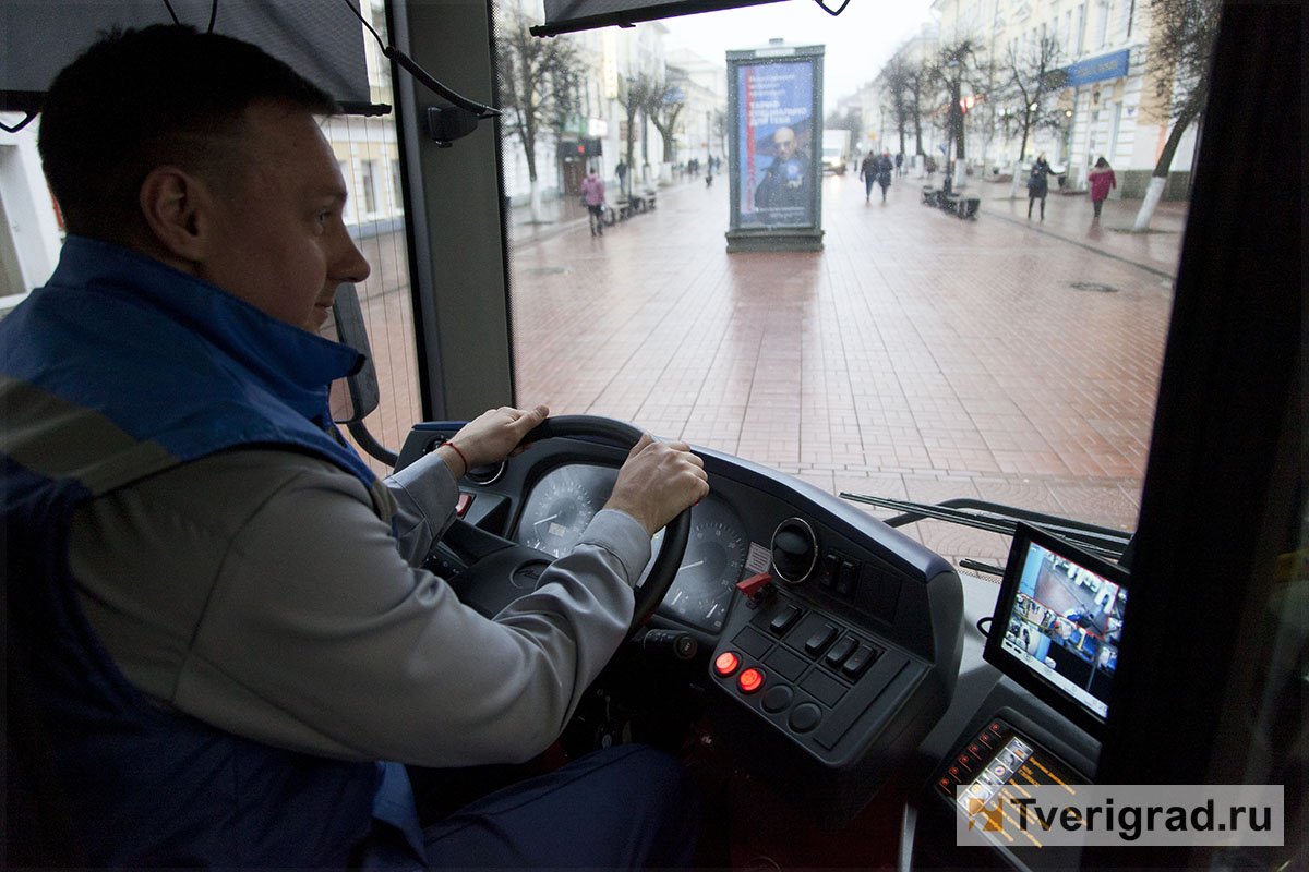 Более сотни водителей автобусов приняли для работы в новой транспортной модели Твери