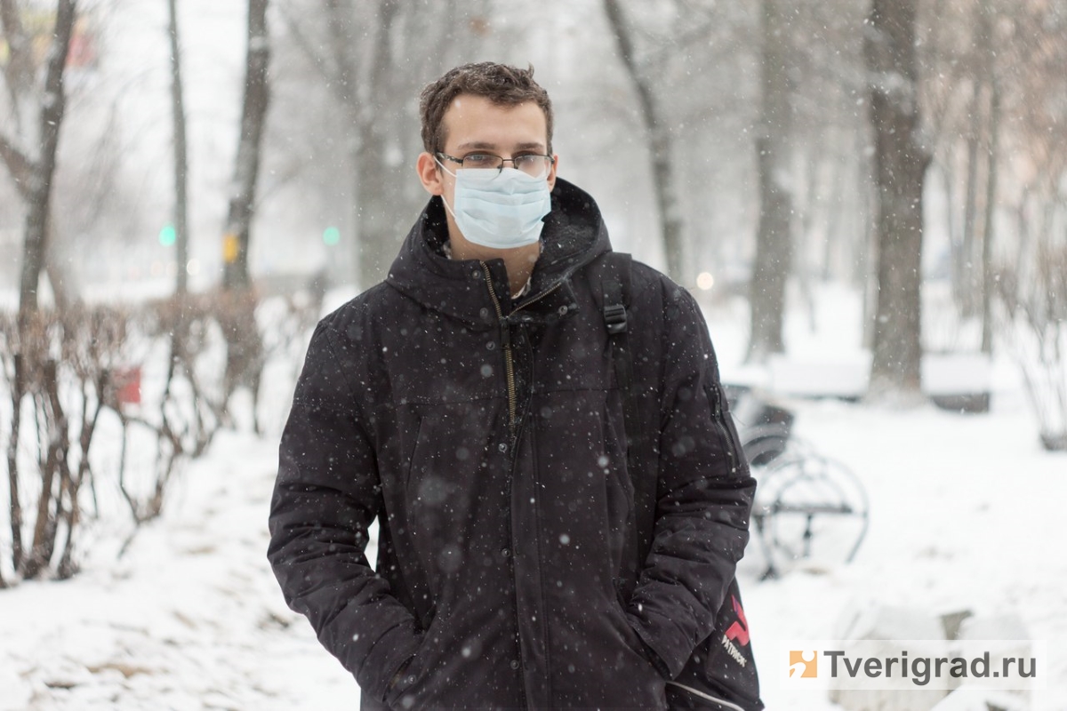 Ежедневно в Тверской области производят более 280 тысяч медицинских масок