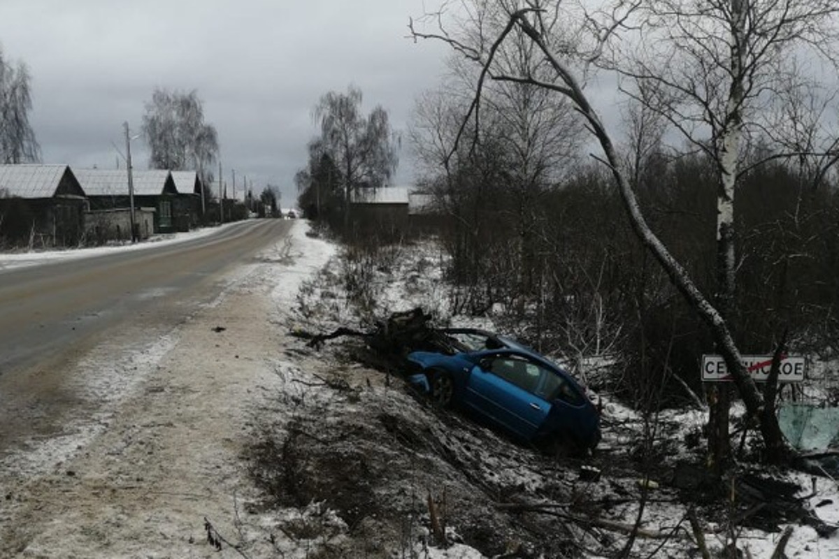 Серьезное ДТП в Конаковском районе, пострадали водитель и пассажир
