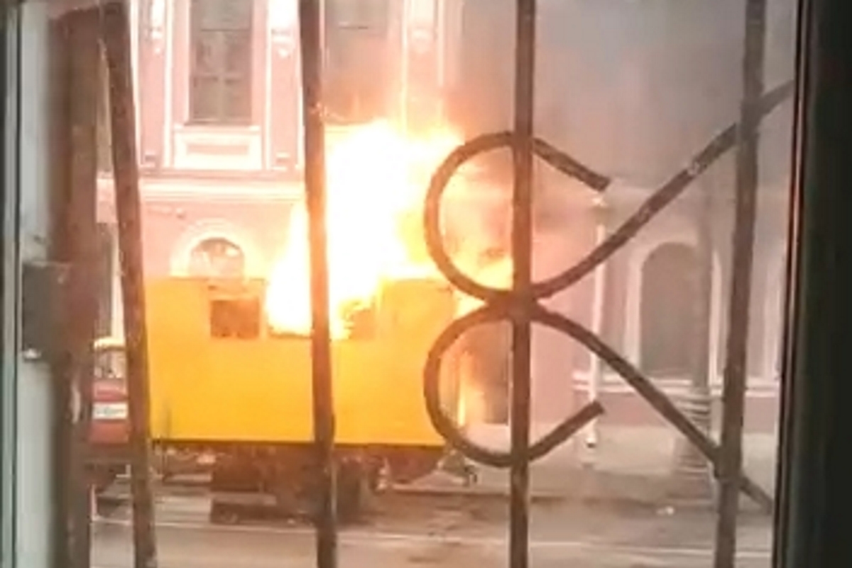 В «Тверь Водоканале» прокомментировали пожар в грузовике перед Путевым дворцом