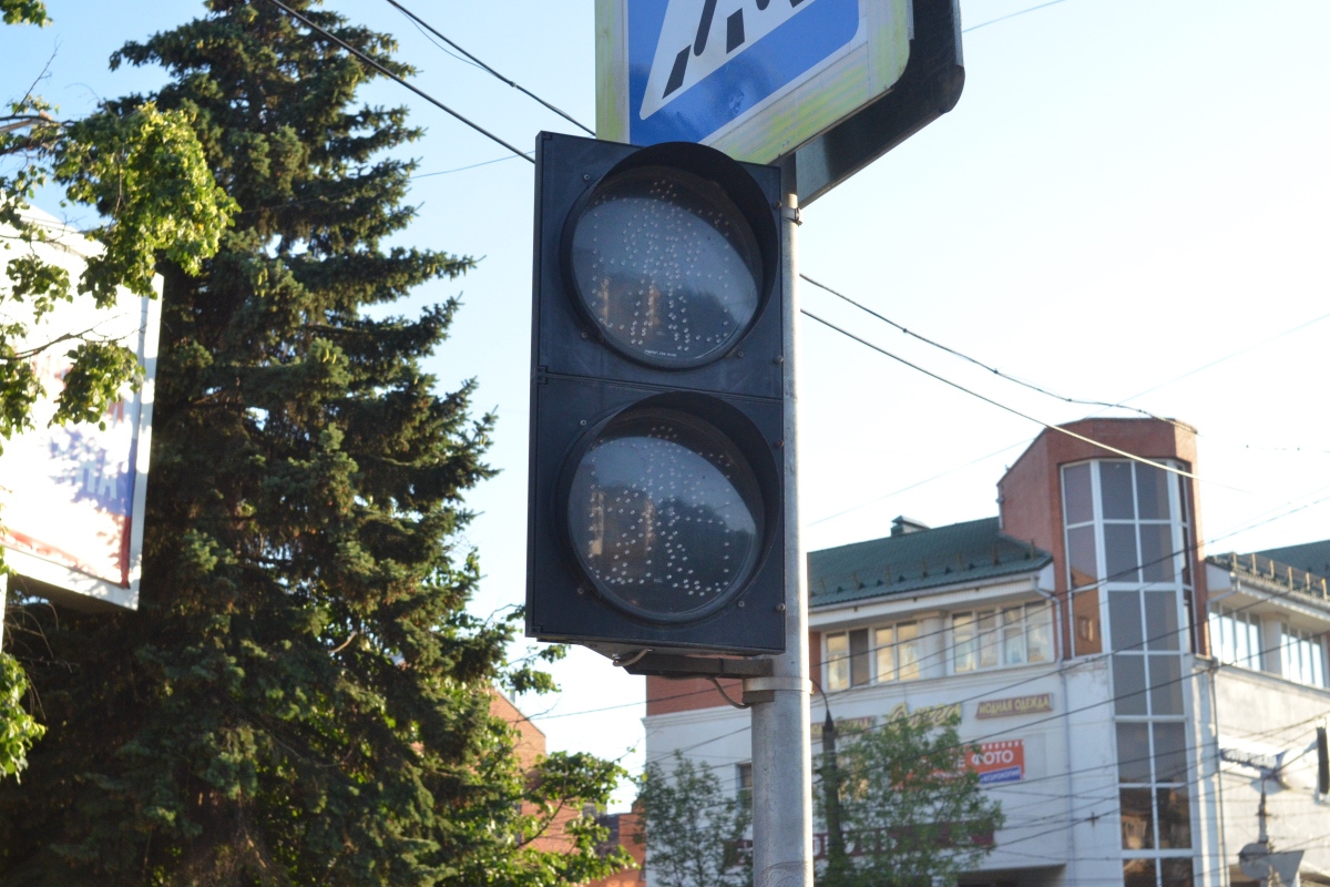 В Твери в Затверечье на два часа отключат светофор