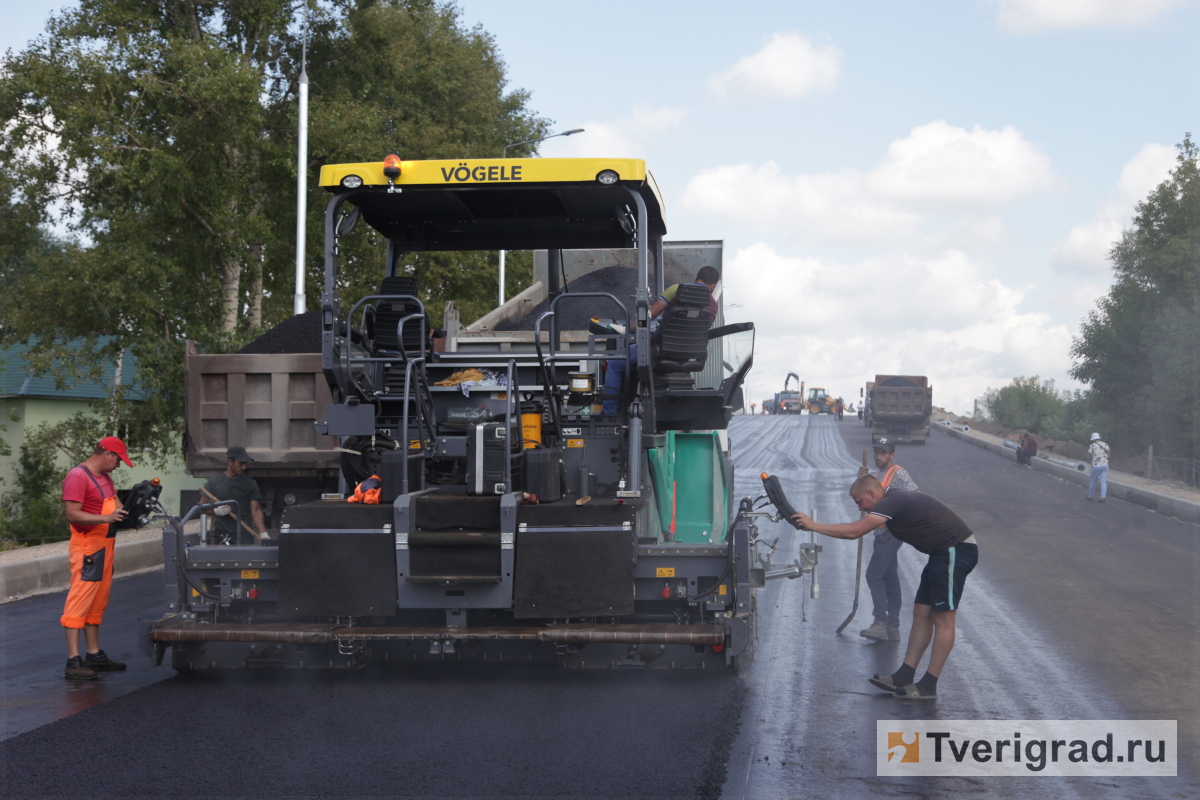 В Тверской области продолжается ремонт дорог регионального значения