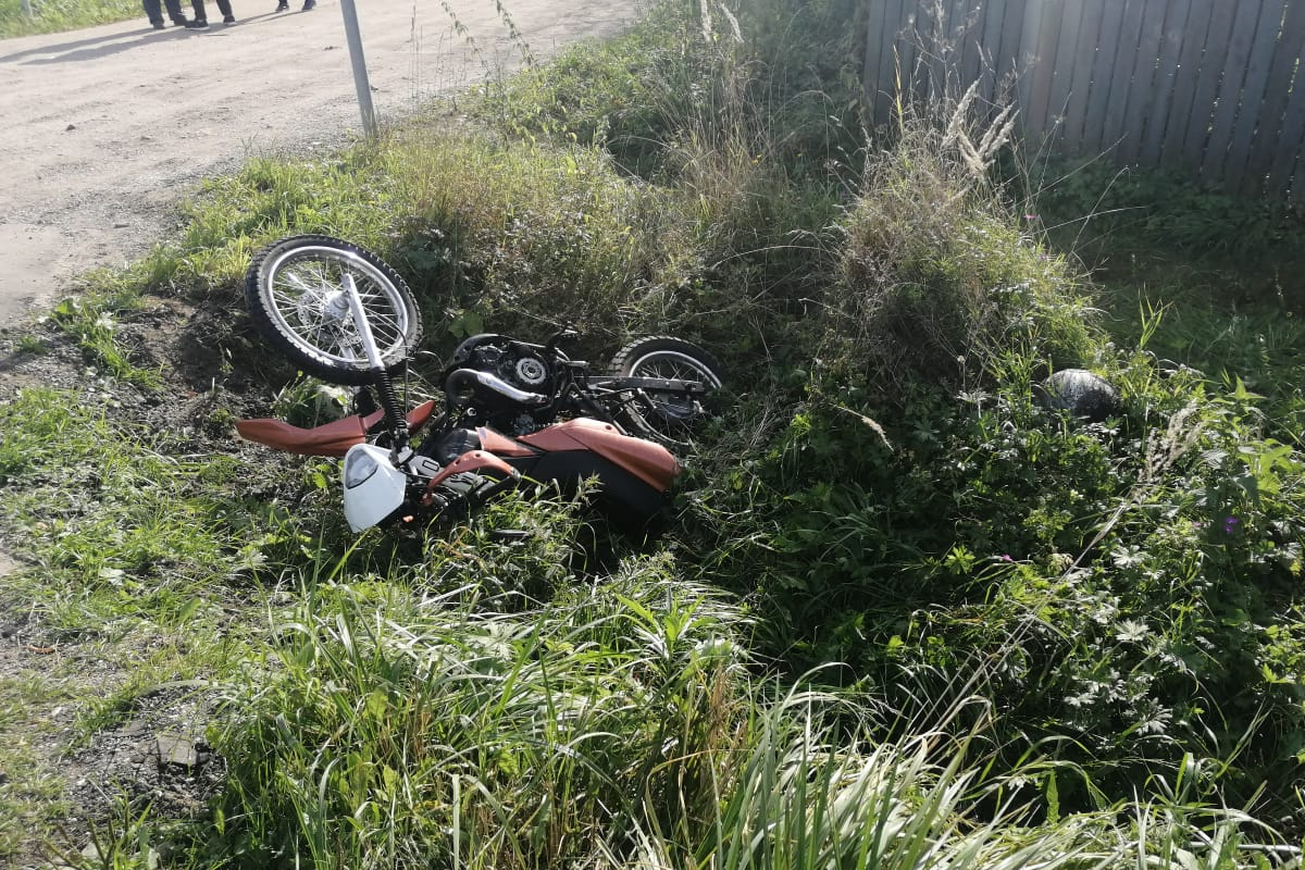 В Тверской области при столкновении с Газелью пострадал мотоциклист