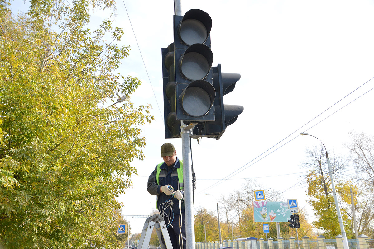 Новый светофор на Петербургском шоссе в Твери будет настроен в ближайшее время