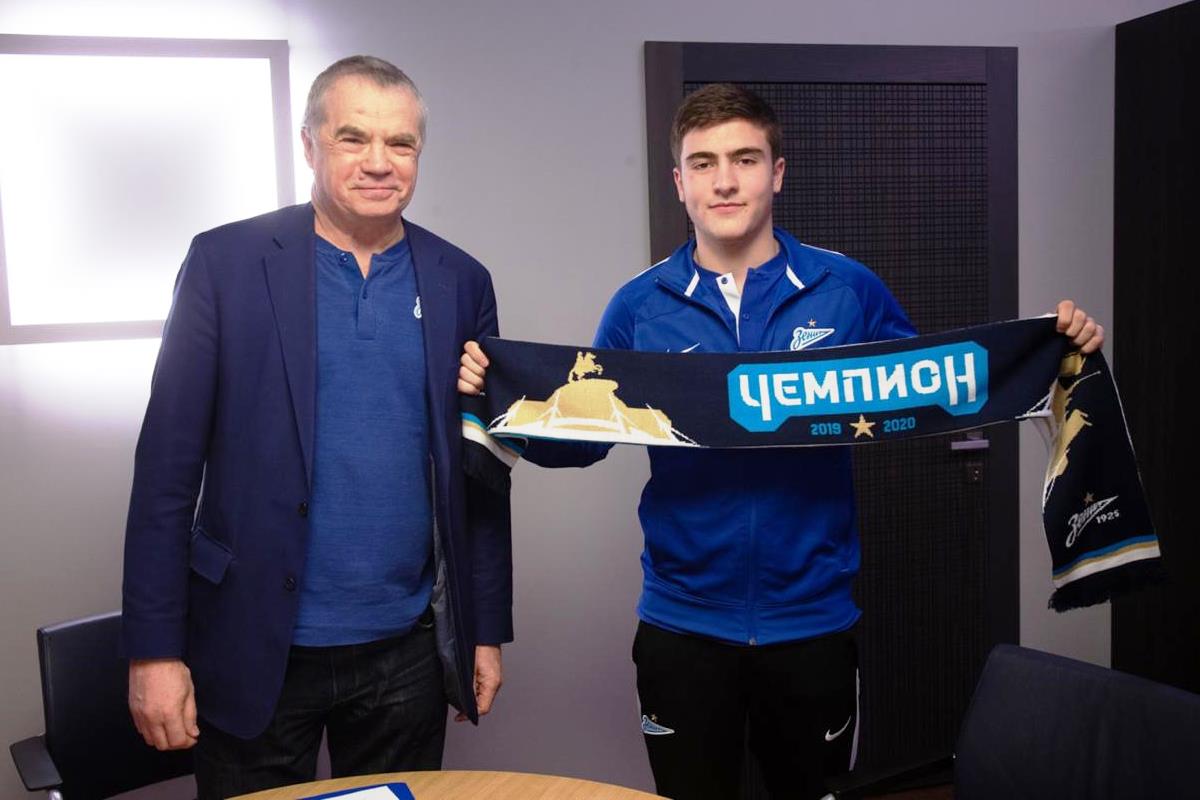 Футболист из Твери подписал контракт с питерским «Зенитом»