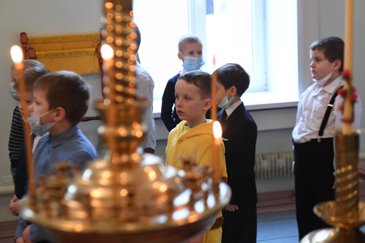 В Твери губернатор и митрополит  поблагодарили юных артистов Рождественской ёлки