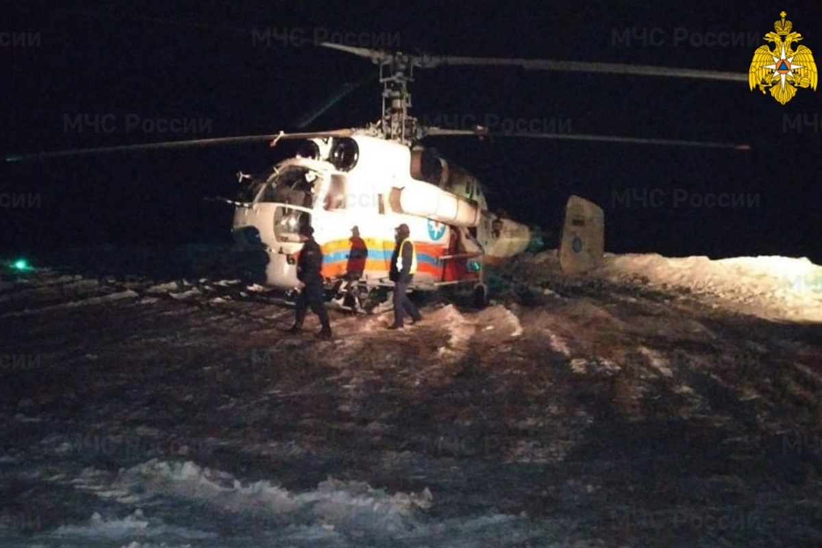 Тяжелобольного пациента экстренно доставили в больницу Твери на вертолёте