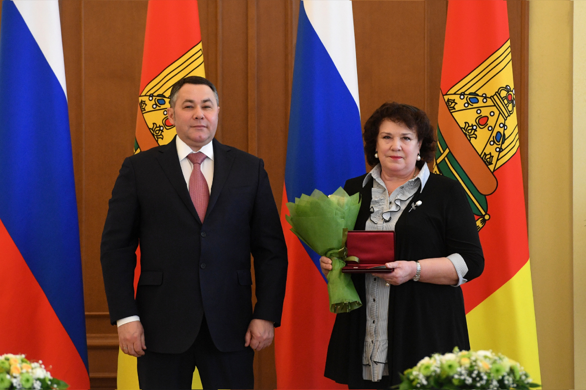 Губернатор наградил выдающихся дам Тверской области