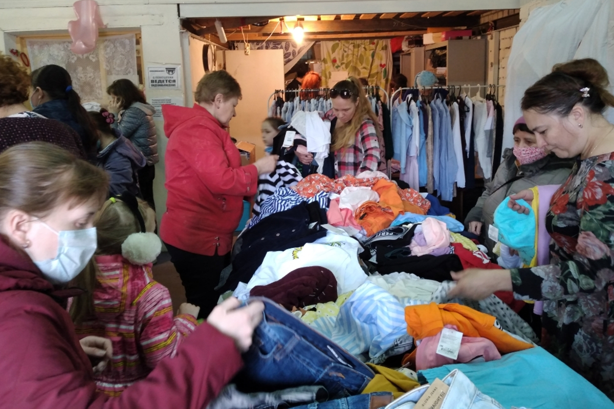 В Твери 126 семей бесплатно получили новую одежду для детей