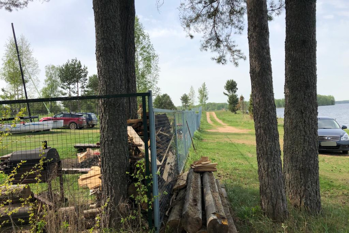 В Тверской области убрали забор, мешающий людям подойти к озеру Волго