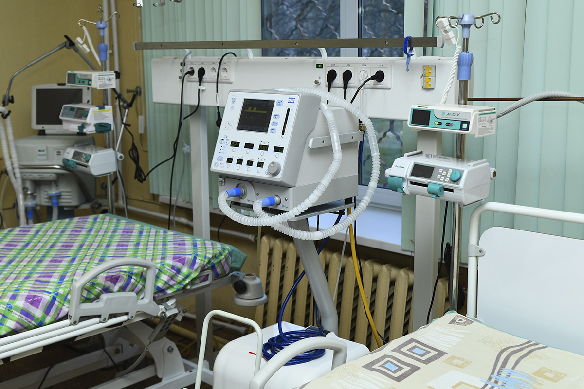 В Твери в две больницы поступят ещё 17 аппаратов ИВЛ