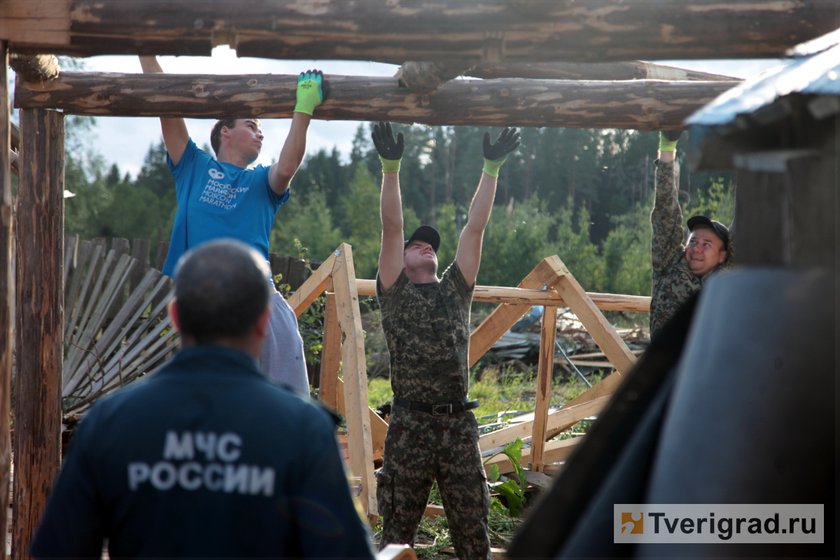 Пострадавшие из-за торнадо жители Тверской области получат материальную поддержку