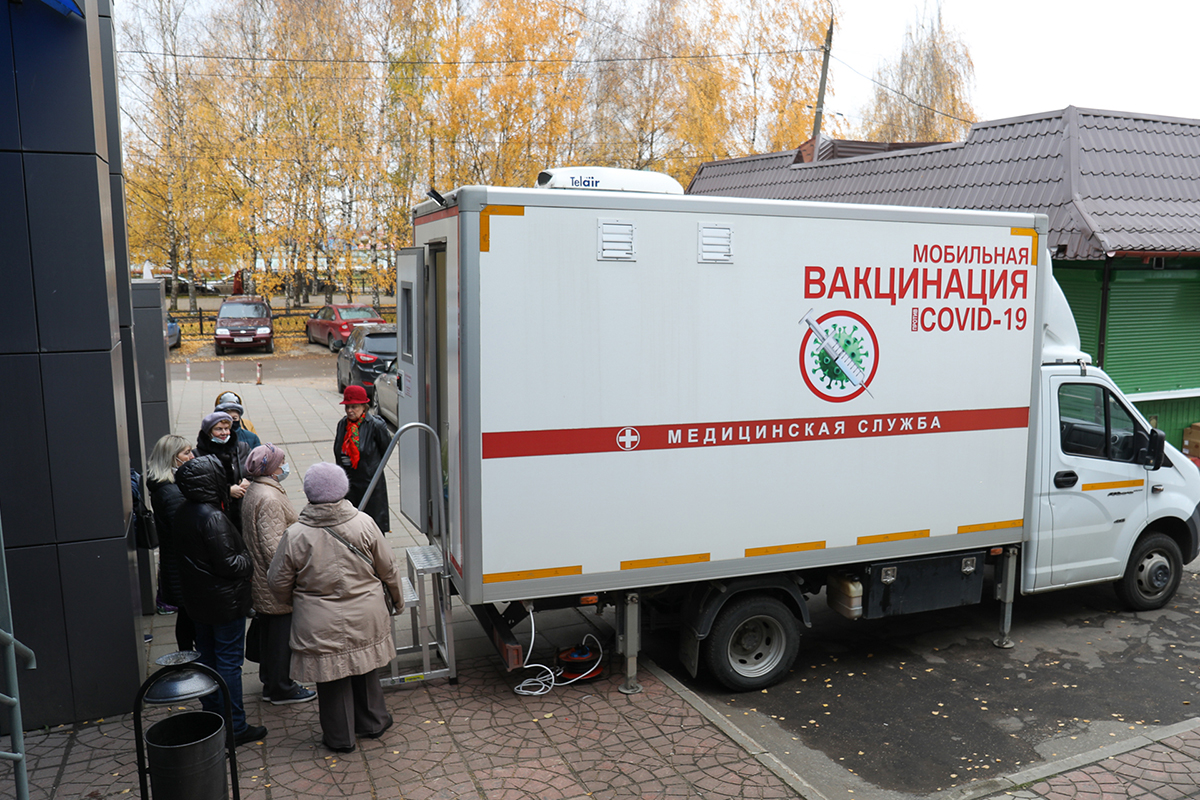 Свыше тысячи жителей Твери сделали прививку от COVID-19 в мобильных пунктах вакцинации