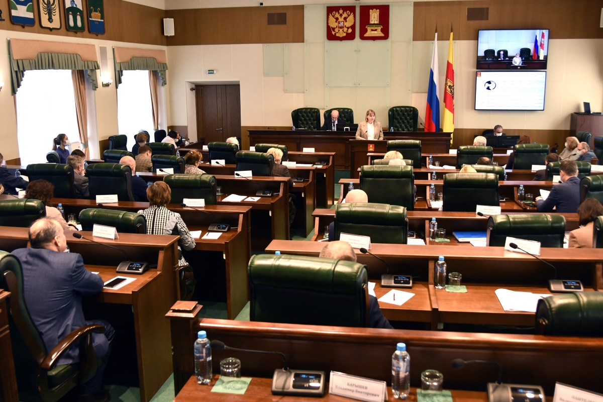 В Законодательном Собрании прошли публичные слушания по проекту бюджета Тверской области